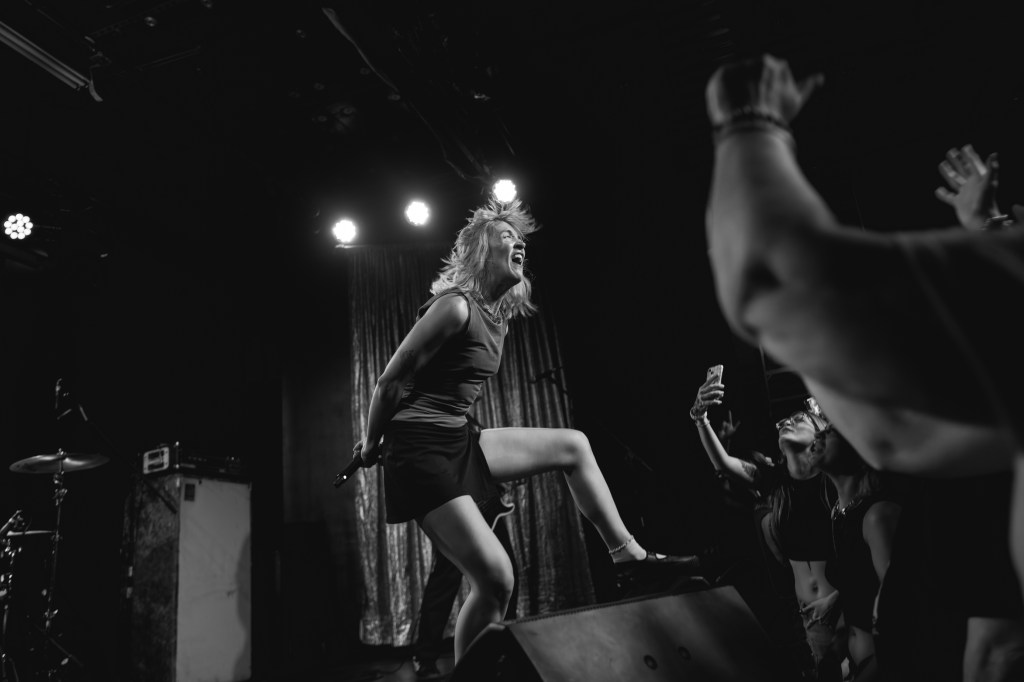 Coco Kinnon in Winona Fighter